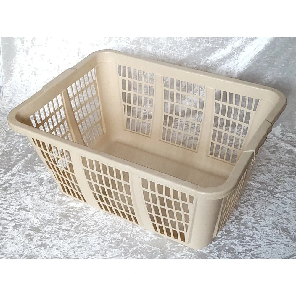 Vtg Rubbermaid 2985 12 Laundry Basket Beige Almond Plastic Rectangular Storage